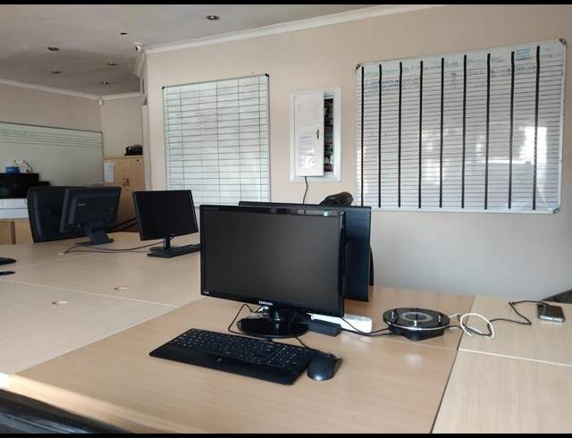 OFFICE PROPERTY TO RENT IN WOODMEAD